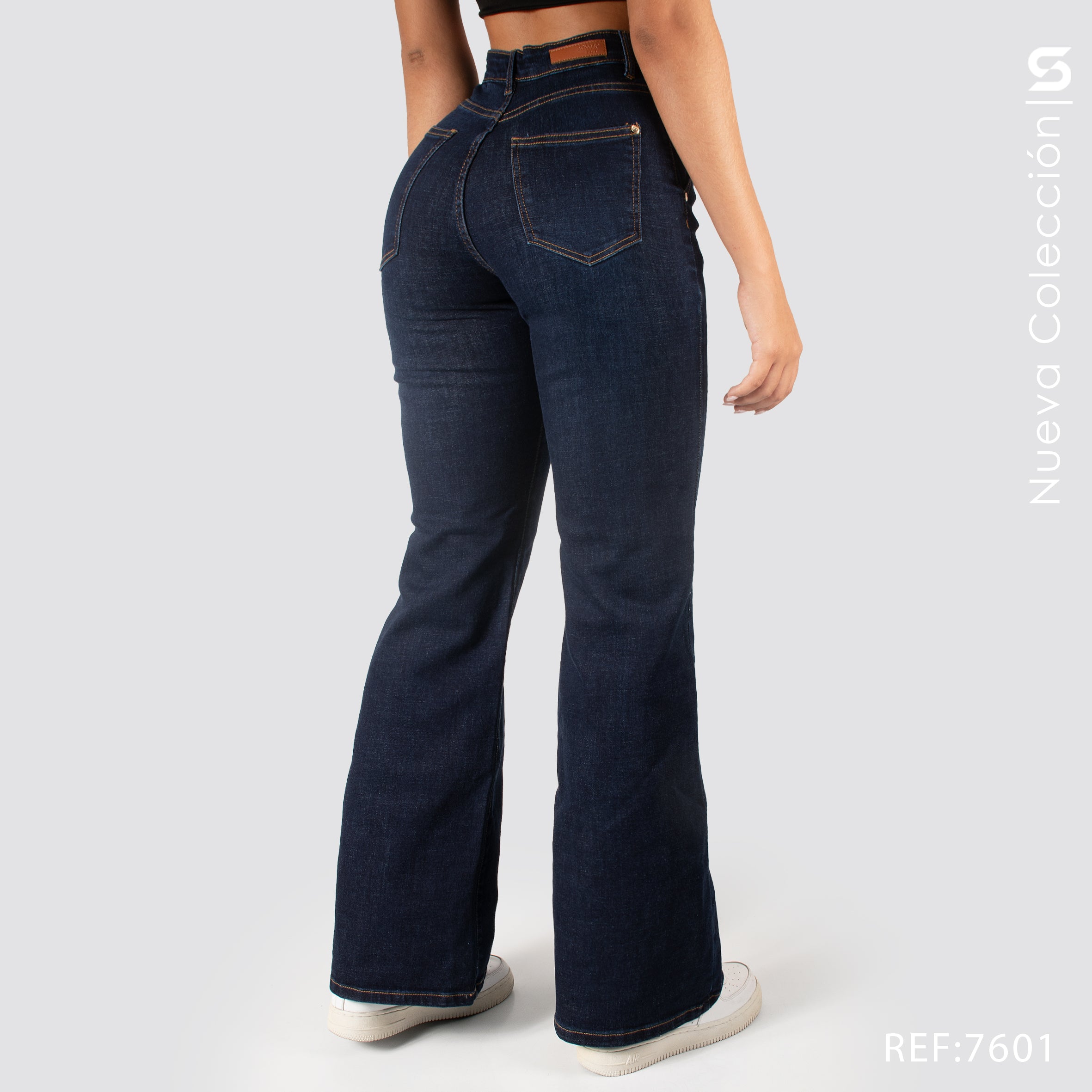 Jeans Mom Flare Tiro Alto 7601