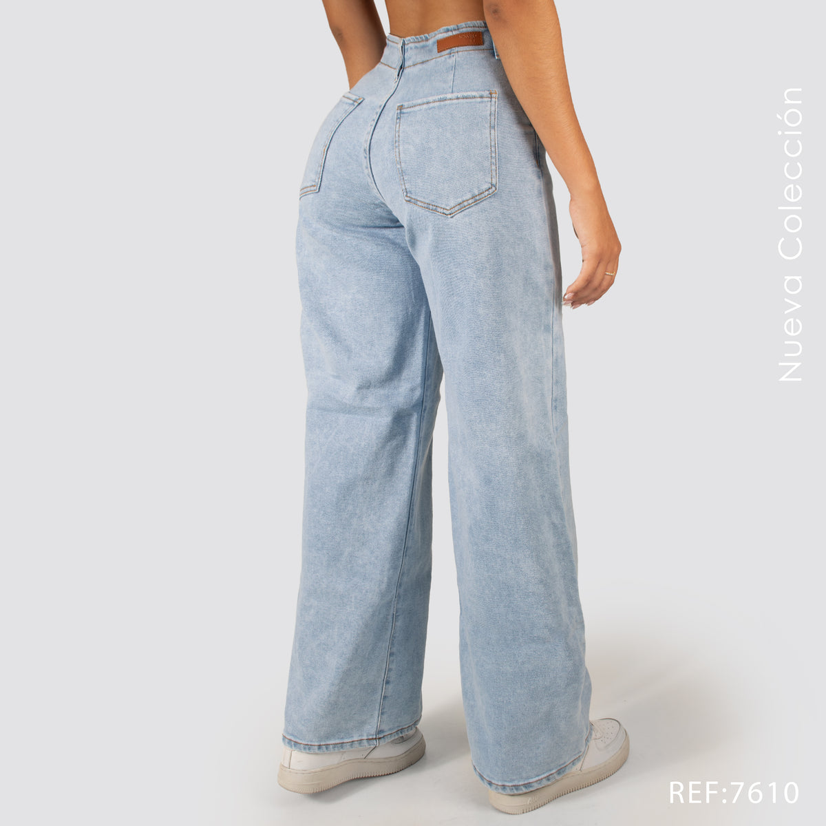 Jeans Mom Flare Tiro Alto 7610