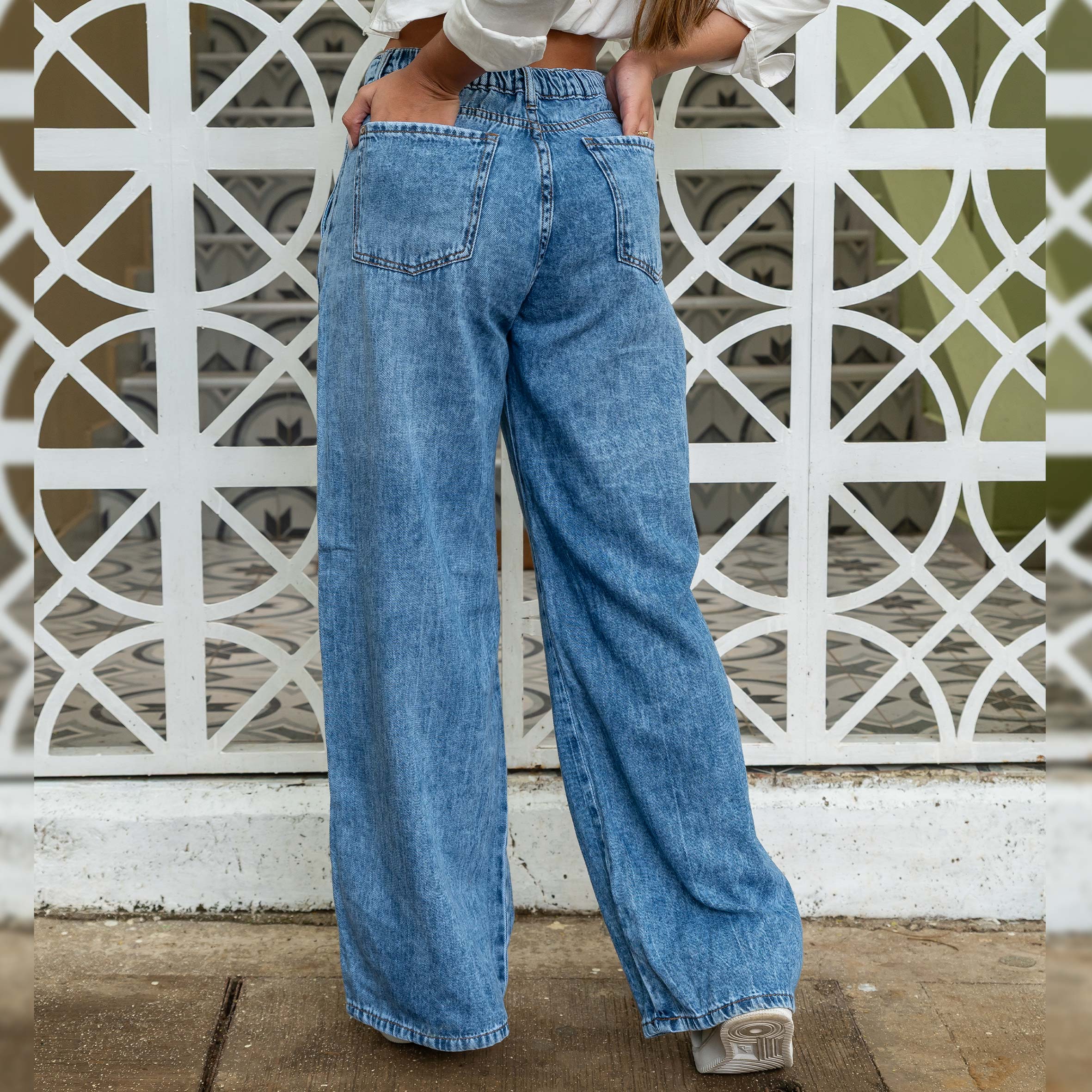 Jeans Mom Flare Rigido Tiro Alto S7584