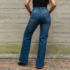 Jeans Mom Flare Tiro Alto S7586